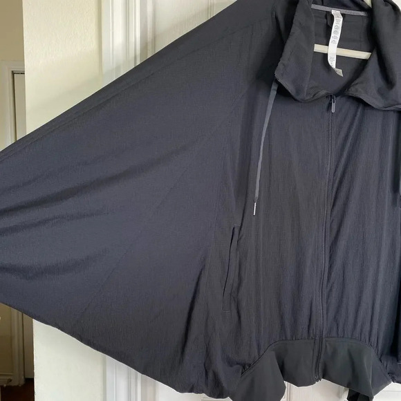 LULULEMON New Rituals Jacket Graphite Grey Size 8 Athleisure Casual Drapey - Picture 9 of 11